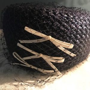 ⭐️1950’s VINTAGE PILLBOX HAT!! 👒 🌷